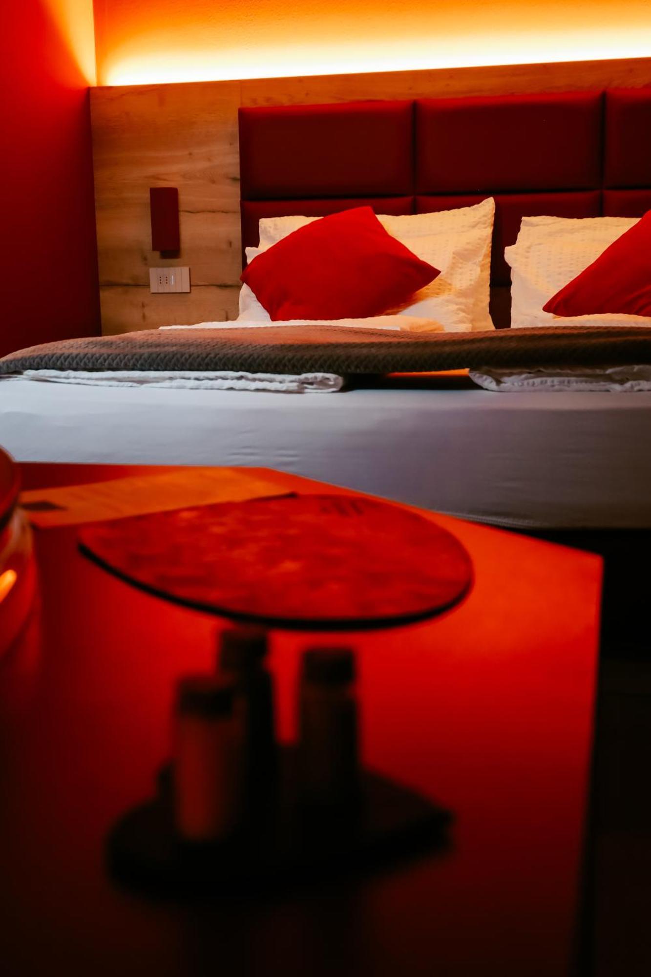 Le Rocce Val Di Non - Quality Room & Breakfast Tassullo 外观 照片